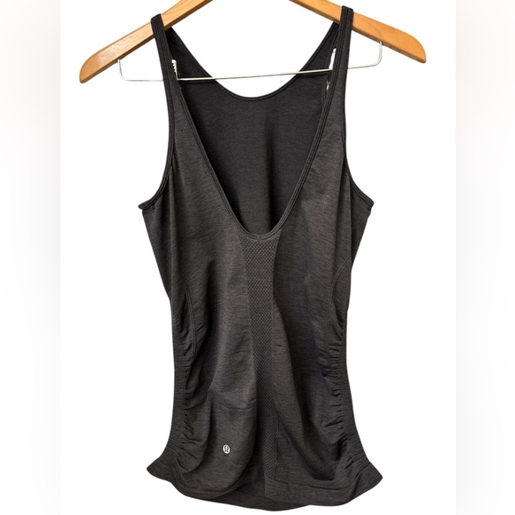 NWOT Lululemon In The Flow Tank- Size 8 - Picture 6 of 8